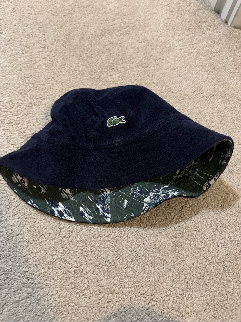 Lacoste men’s Reversible Navy & Green Bucket Hat